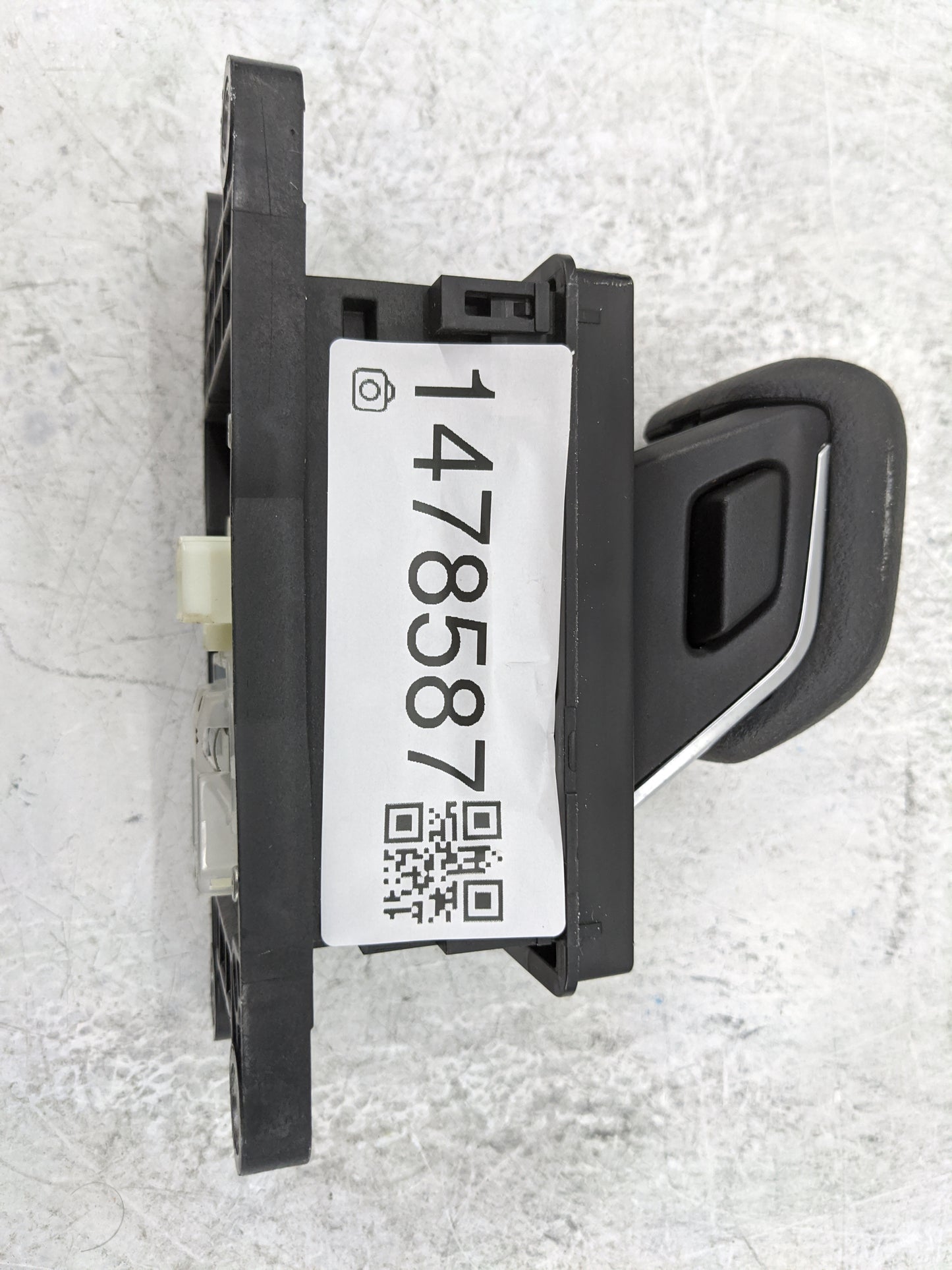 2023 Nissan Rogue Floor Console Assembly Shifter 1478587 - Oemusedautoparts1.com