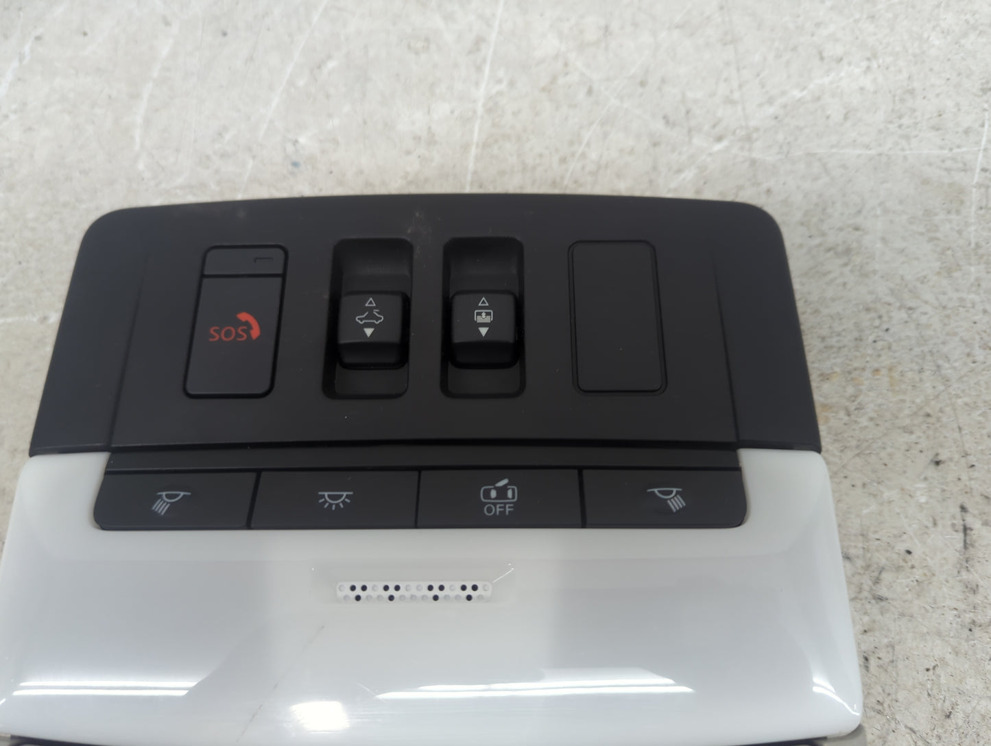 2021-2022 Nissan Rogue Overhead Roof Console Tan - Oemusedautoparts1.com
