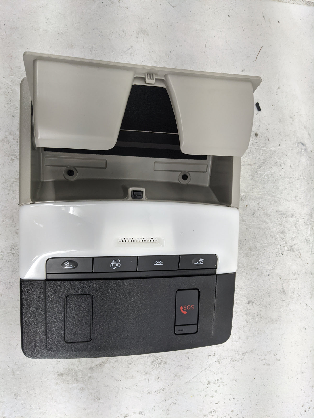 2021-2022 Nissan Rogue Overhead Console W/rear Climate Control Gray - Oemusedautoparts1.com