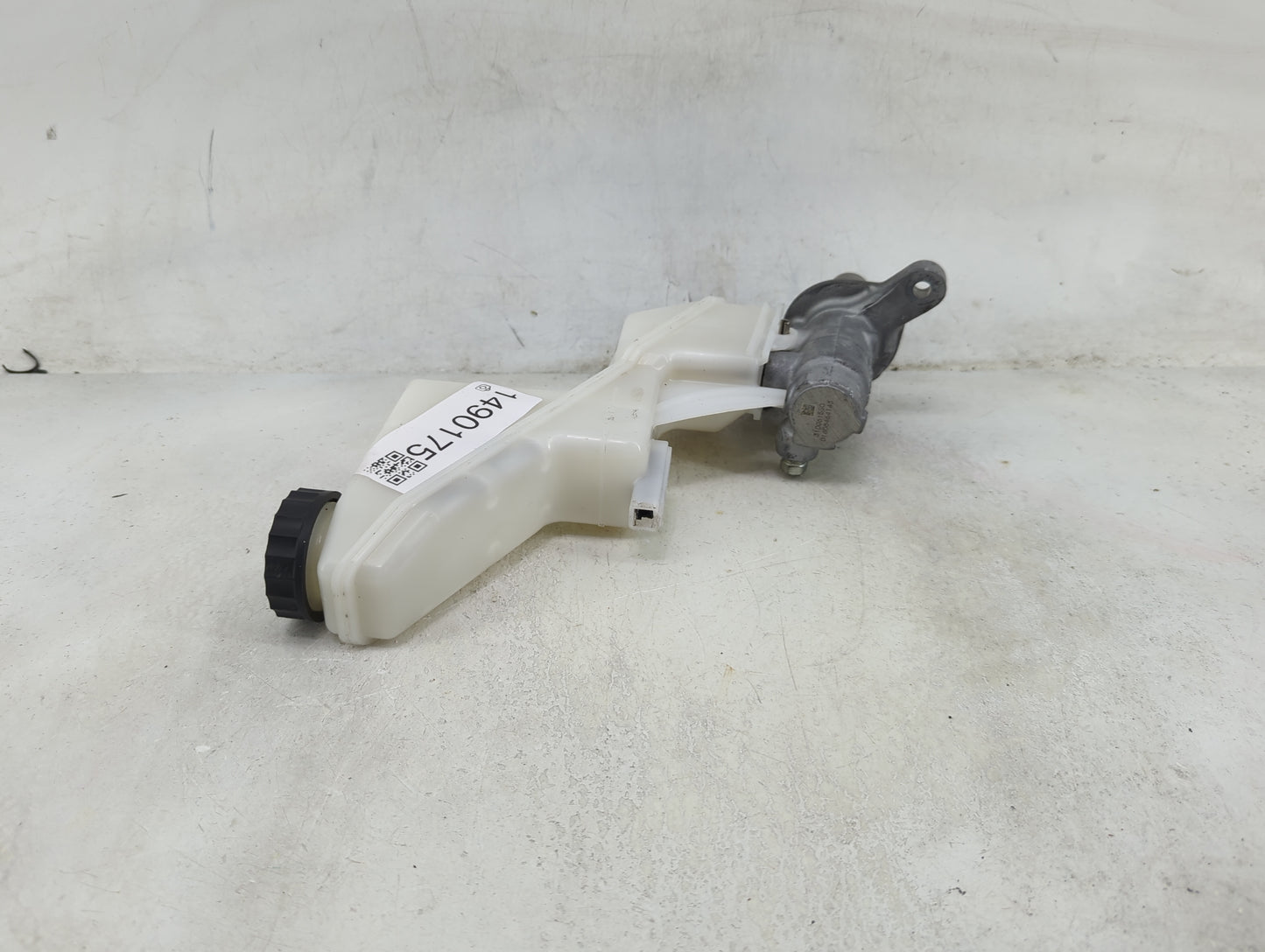 2021-2022 Nissan Rogue Brake Master Cylinder 1490175 - Oemusedautoparts1.com