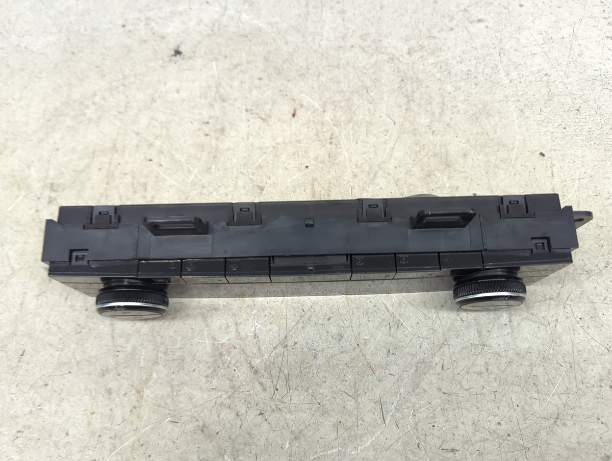 2021-2022 Nissan Rogue Climate Control Module Temperature AC/Heater Replacement P/N:275D06RL3A 275D06RL3A-T Fits Fits 2021 2