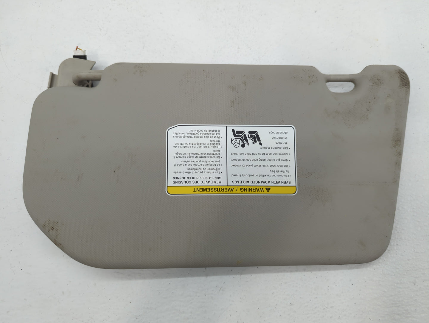 2021-2022 Nissan Rogue Sun Visor Shade Replacement Passenger Right Mirror Fits Fits 2021 2022 OEM Used Auto Parts - Oemuseda