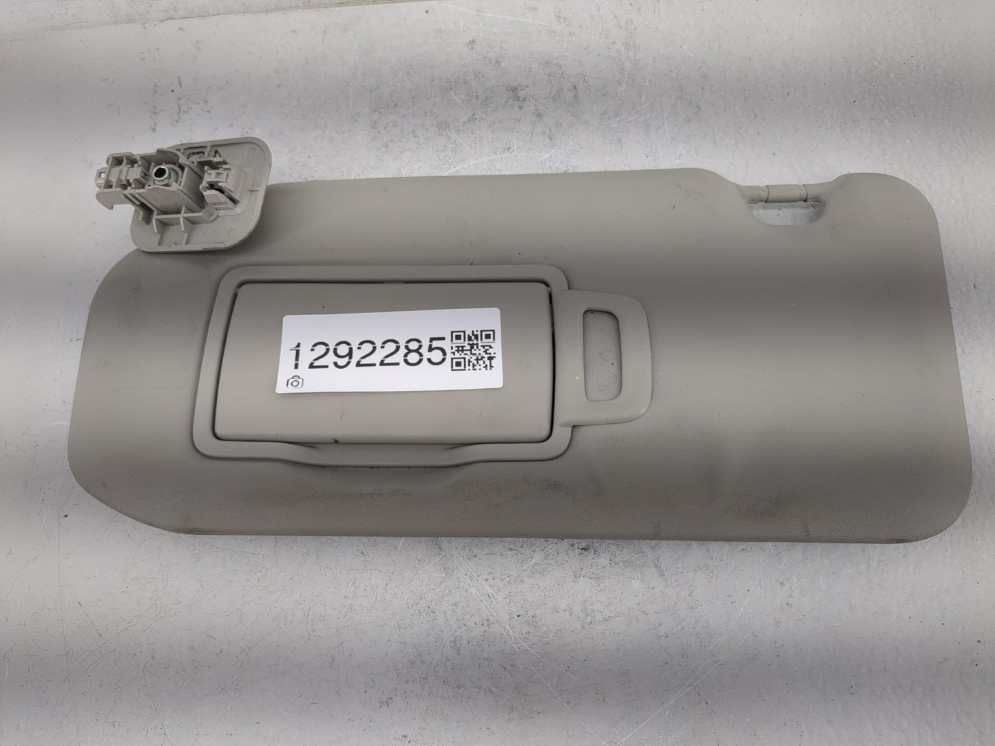 2020-2022 Nissan Sentra Sun Visor Shade Replacement Passenger Right Mirror Fits Fits 2020 2021 2022 OEM Used Auto Parts - Oe