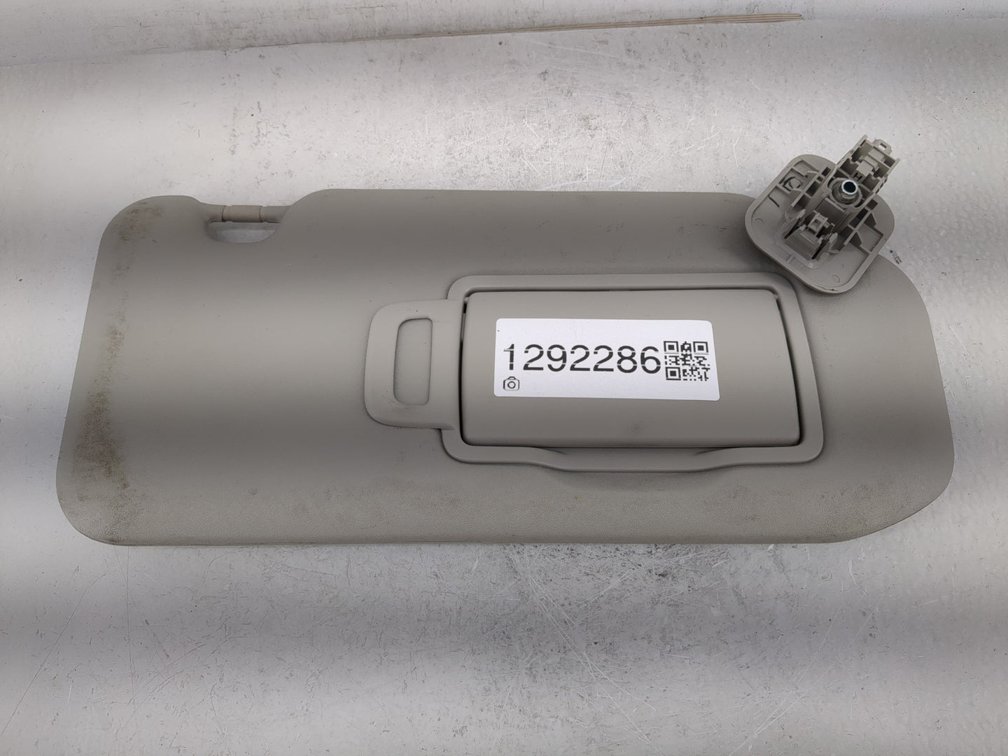 2020-2022 Nissan Sentra Sun Visor Shade Replacement Driver Left Mirror Fits Fits 2020 2021 2022 OEM Used Auto Parts - Oemuse