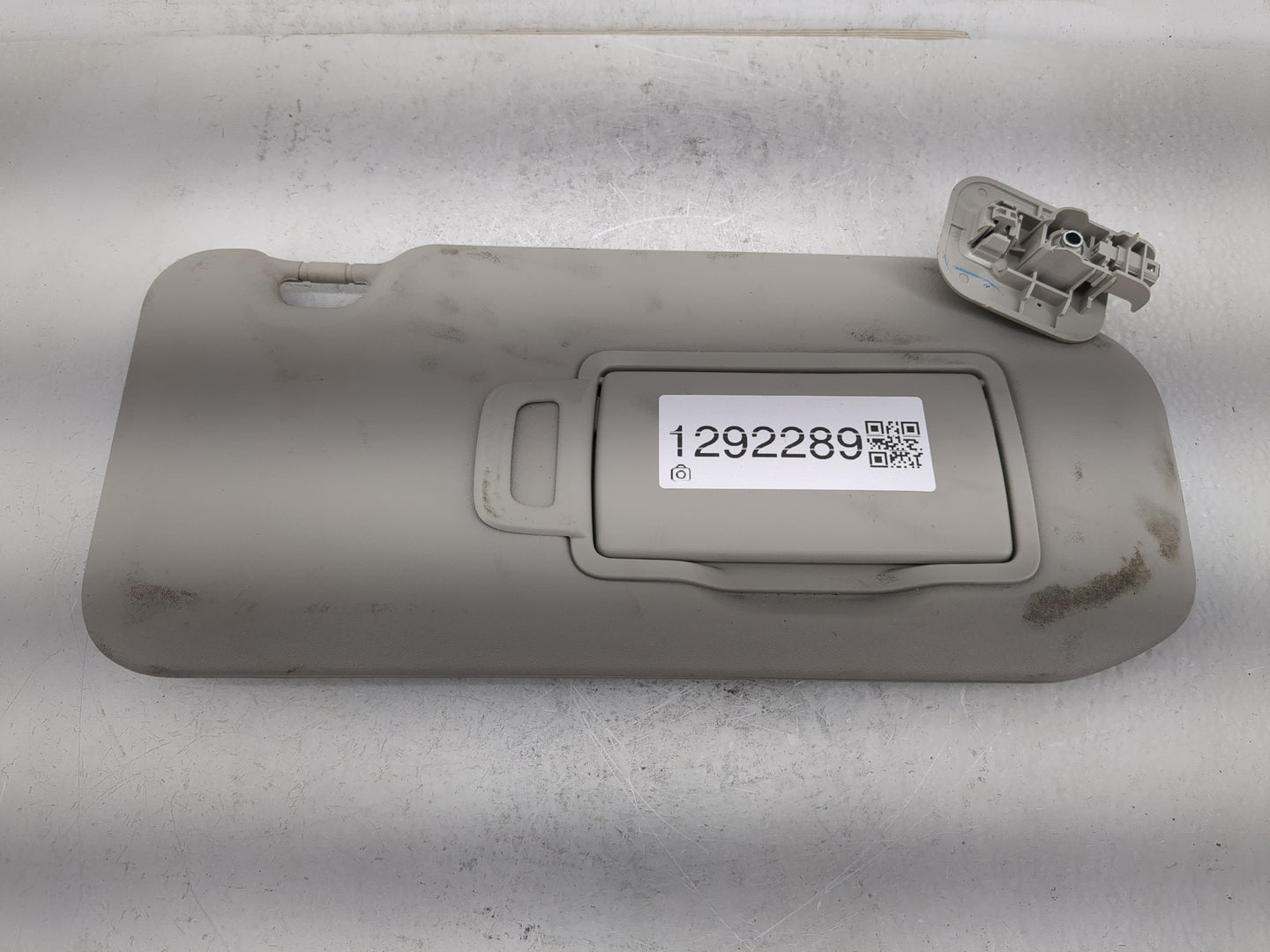 2020-2022 Nissan Sentra Sun Visor Shade Replacement Driver Left Mirror Fits Fits 2020 2021 2022 OEM Used Auto Parts - Oemuse