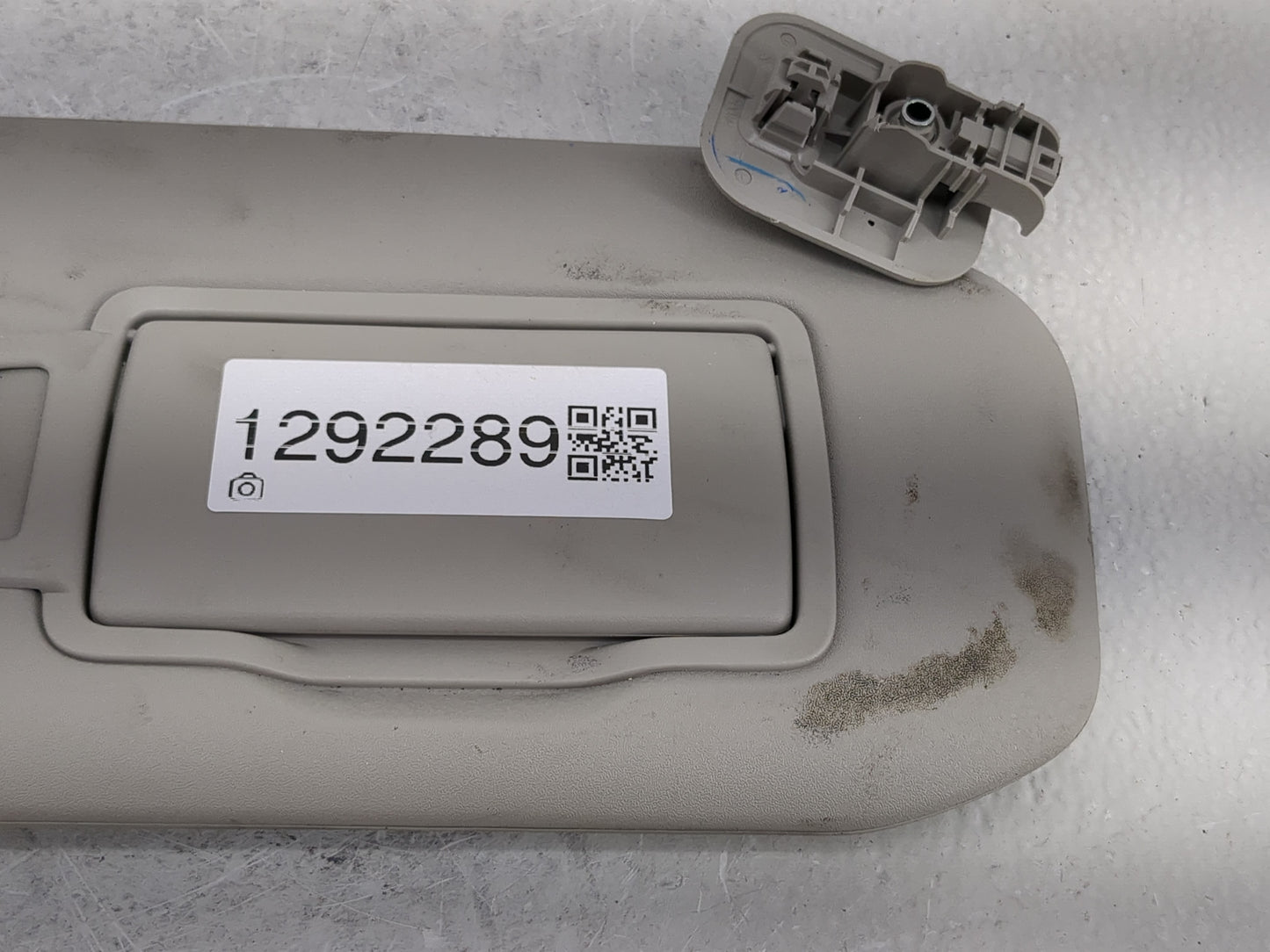 2020-2022 Nissan Sentra Sun Visor Shade Replacement Driver Left Mirror Fits Fits 2020 2021 2022 OEM Used Auto Parts - Oemuse