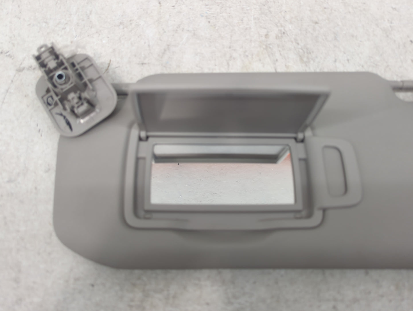 2020-2022 Nissan Sentra Sun Visor Shade Replacement Driver Left Mirror Fits Fits 2020 2021 2022 OEM Used Auto Parts - Oemuse