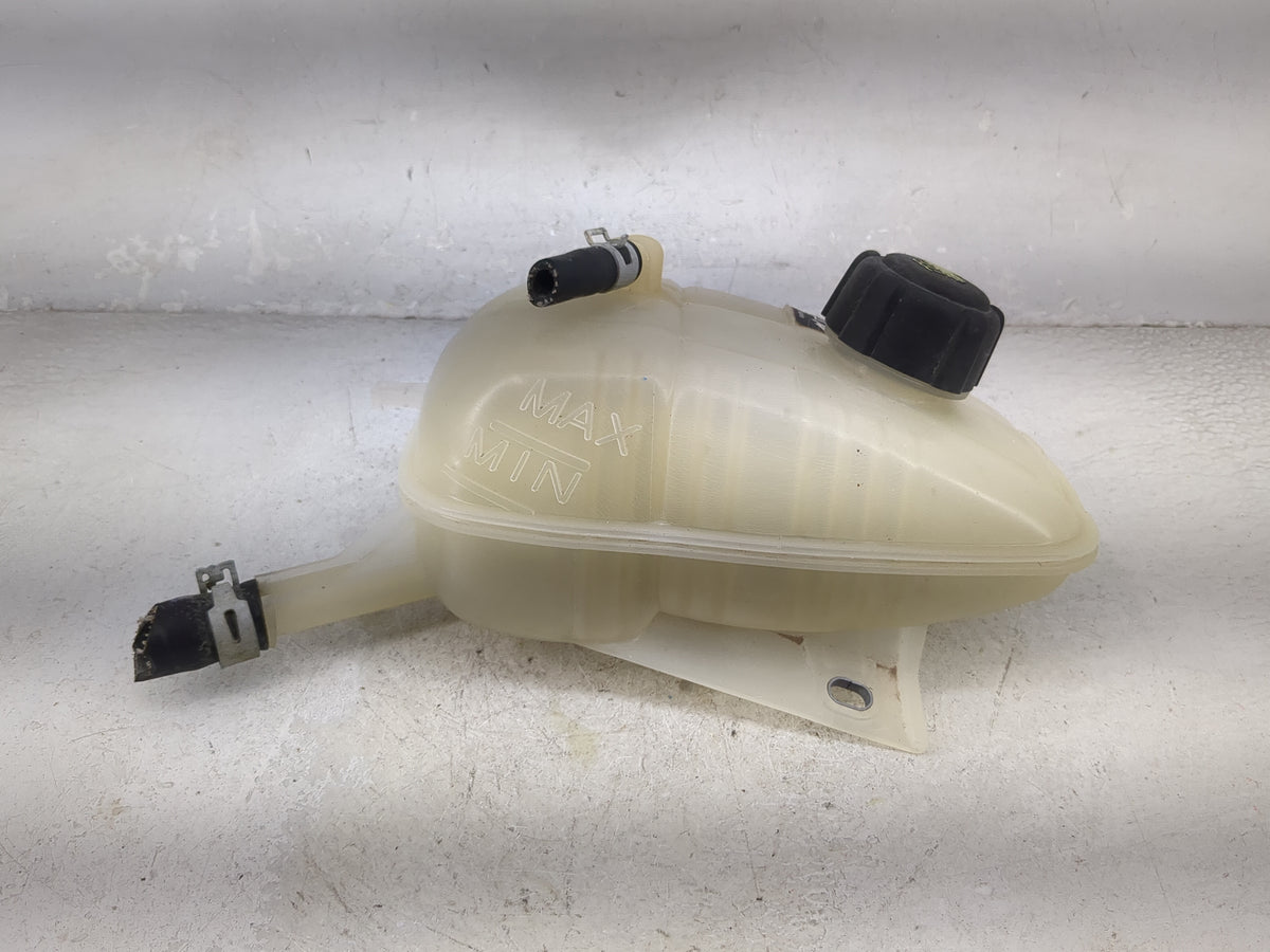 2020-2022 Nissan Sentra Radiator Coolant Overflow Expansion Tank Bottle 1476923 - Oemusedautoparts1.com