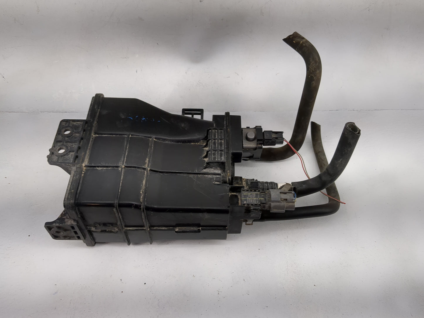 2023 Nissan Sentra Fuel Vapor Charcoal Canister - Oemusedautoparts1.com