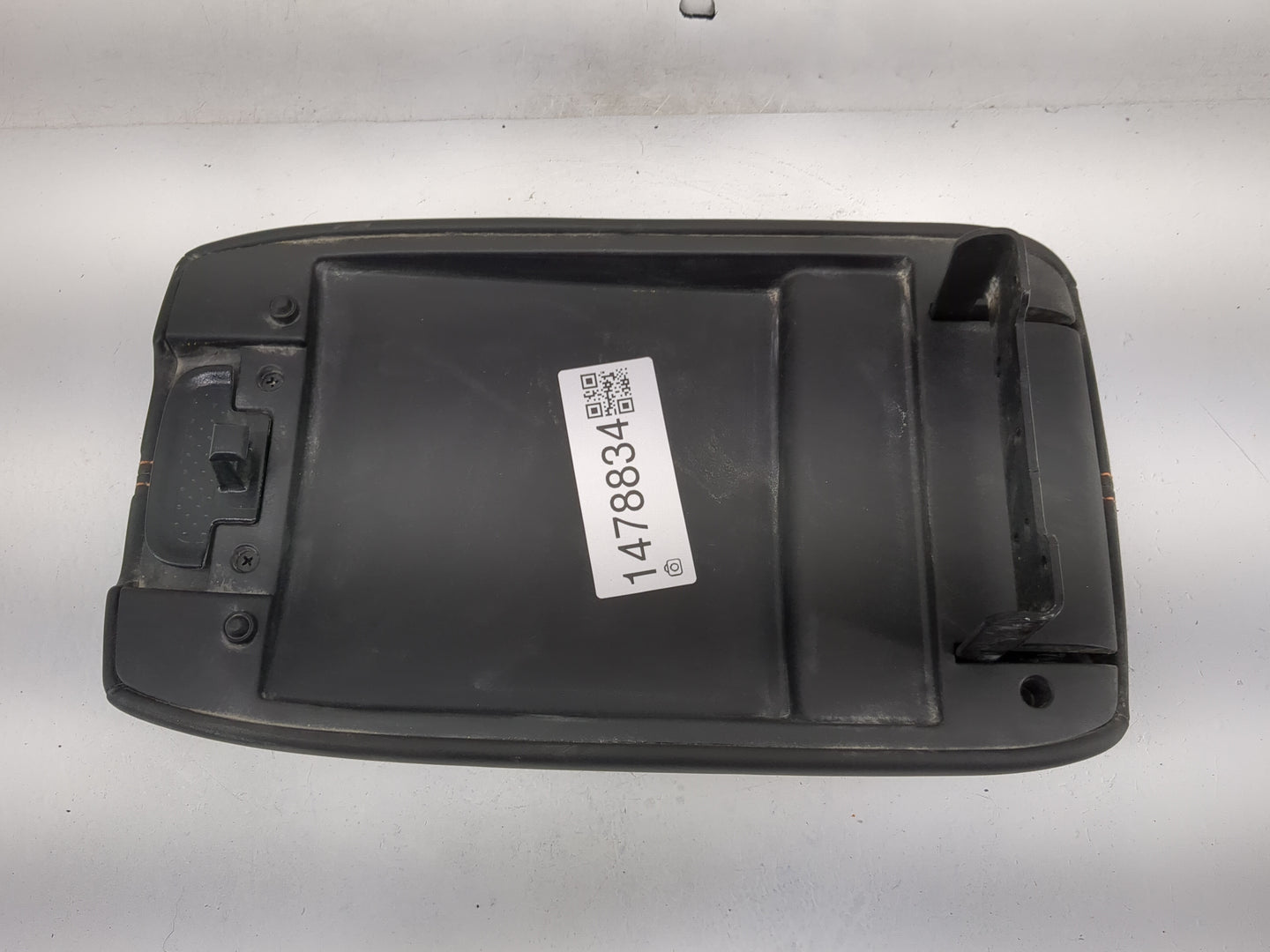 2023 Nissan Sentra Center Console Armrest Cover Lid P/N:220215A Fits OEM Used Auto Parts - Oemusedautoparts1.com