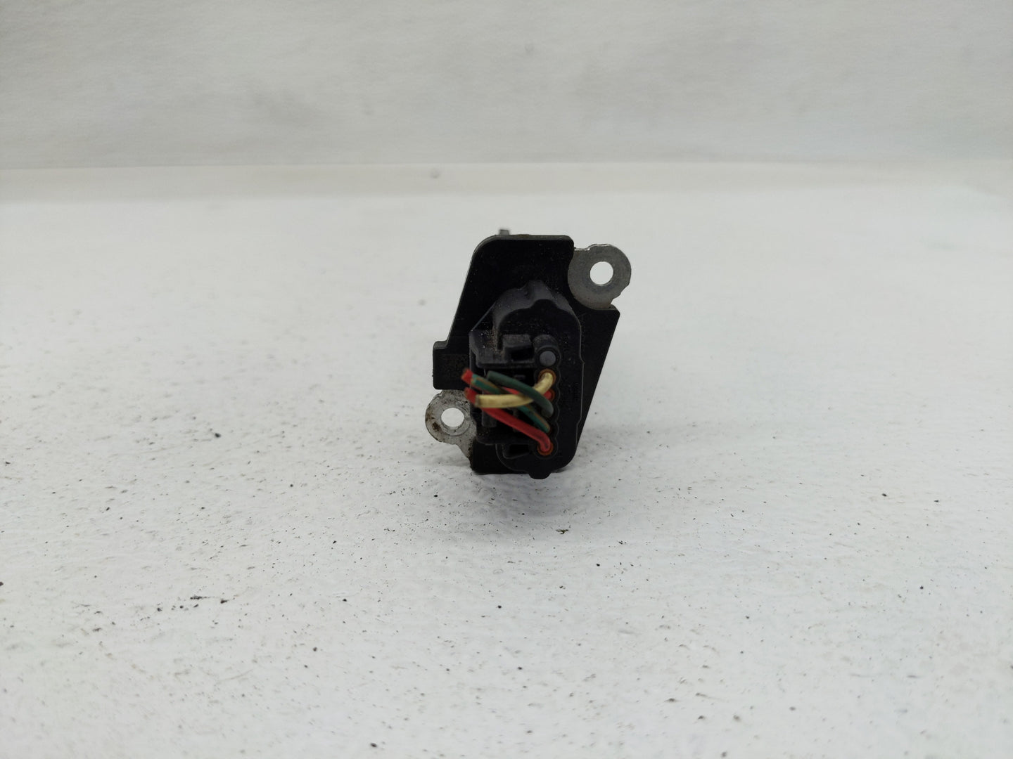 2004-2022 Nissan Titan Mass Air Flow Meter Maf - Oemusedautoparts1.com
