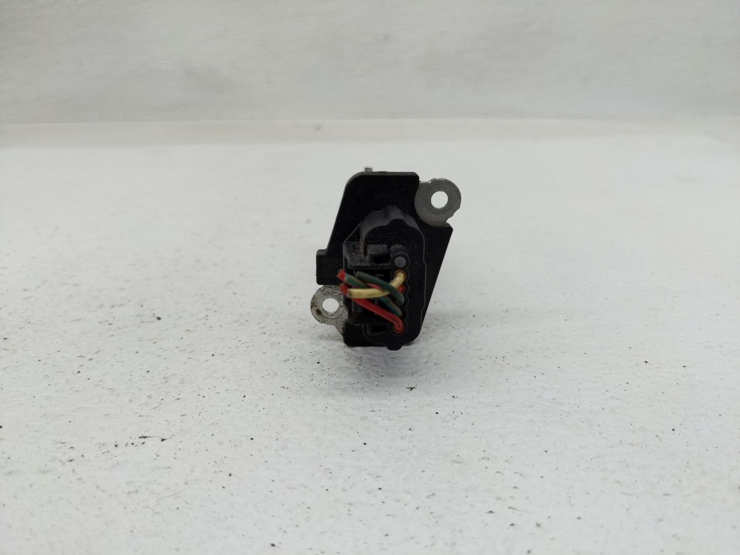 2004-2022 Nissan Titan Mass Air Flow Meter Maf - Oemusedautoparts1.com
