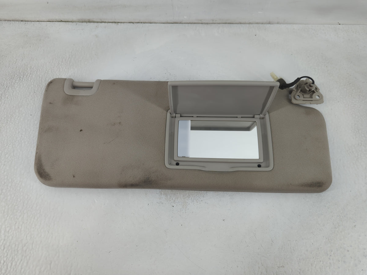 2017-2019 Nissan Titan Sun Visor Shade Replacement Passenger Right Mirror Fits Fits 2017 2018 2019 OEM Used Auto Parts - Oem