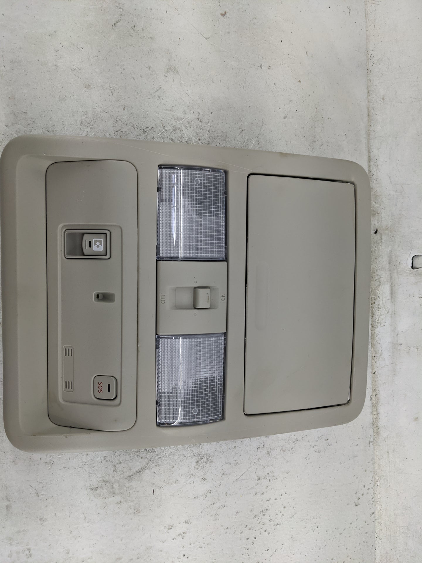 2023 Nissan Titan Xd Overhead Roof Console Tan - Oemusedautoparts1.com
