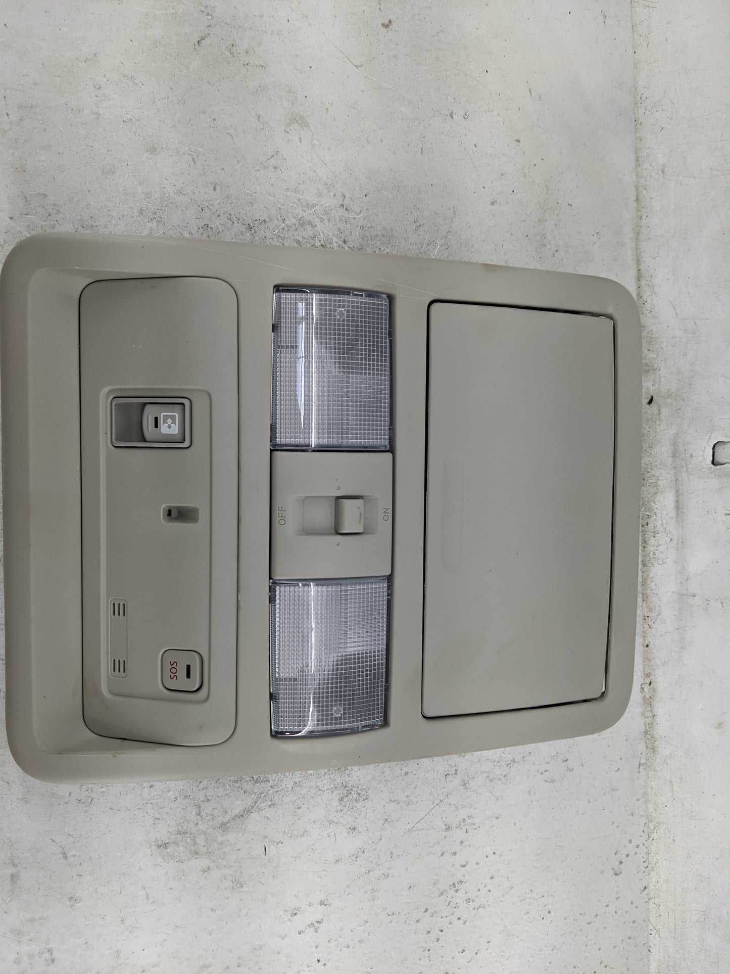 2023 Nissan Titan Xd Overhead Roof Console Tan - Oemusedautoparts1.com