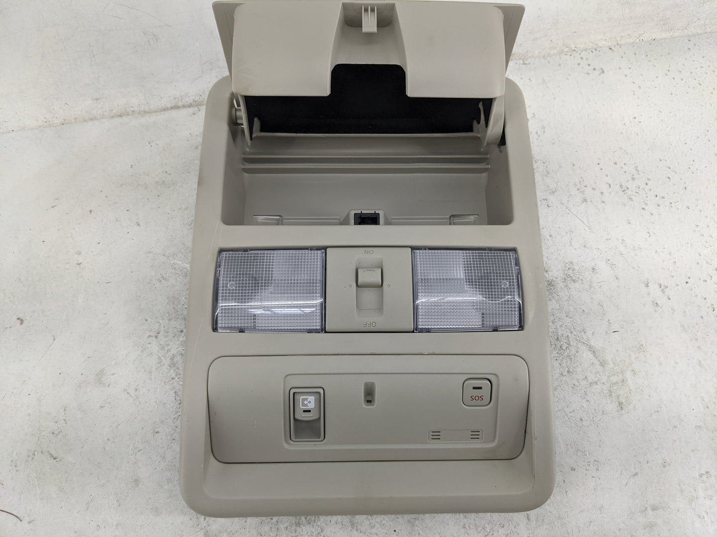 2023 Nissan Titan Xd Overhead Roof Console Tan - Oemusedautoparts1.com