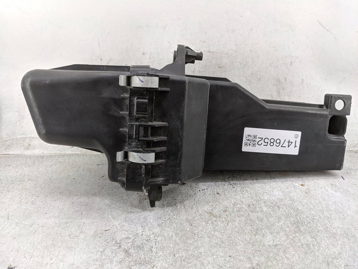 2020-2022 Nissan Versa Air Cleaner Intake-duct Hose Tube 1476852 - Oemusedautoparts1.com