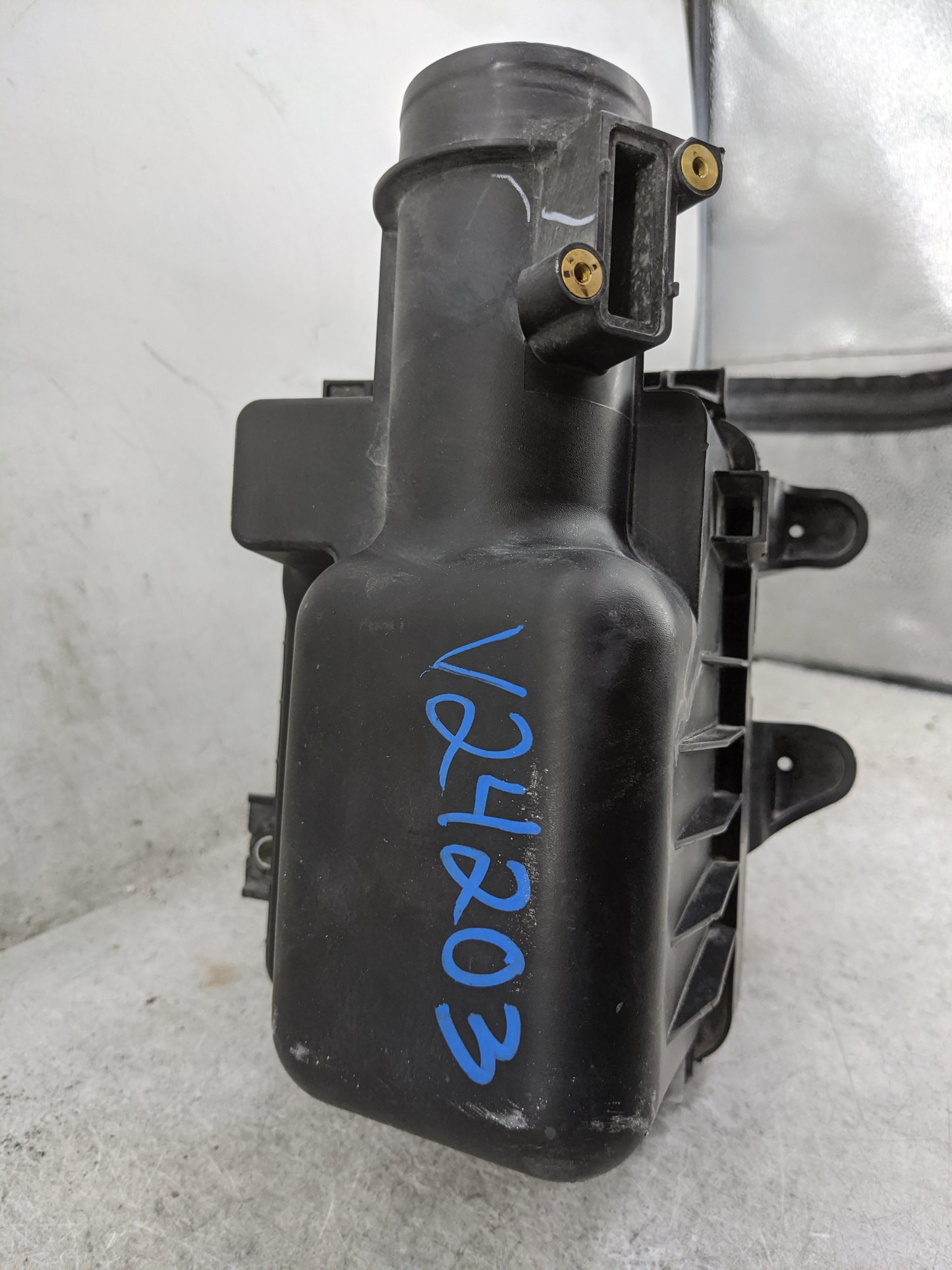 2020-2022 Nissan Versa Air Cleaner Intake-duct Hose Tube 1476852 - Oemusedautoparts1.com