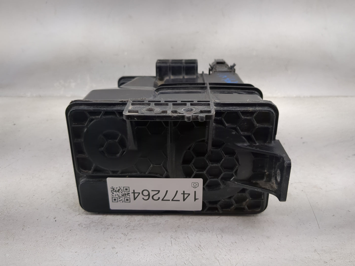 2023 Nissan Versa Fuel Vapor Charcoal Canister 1477264 - Oemusedautoparts1.com