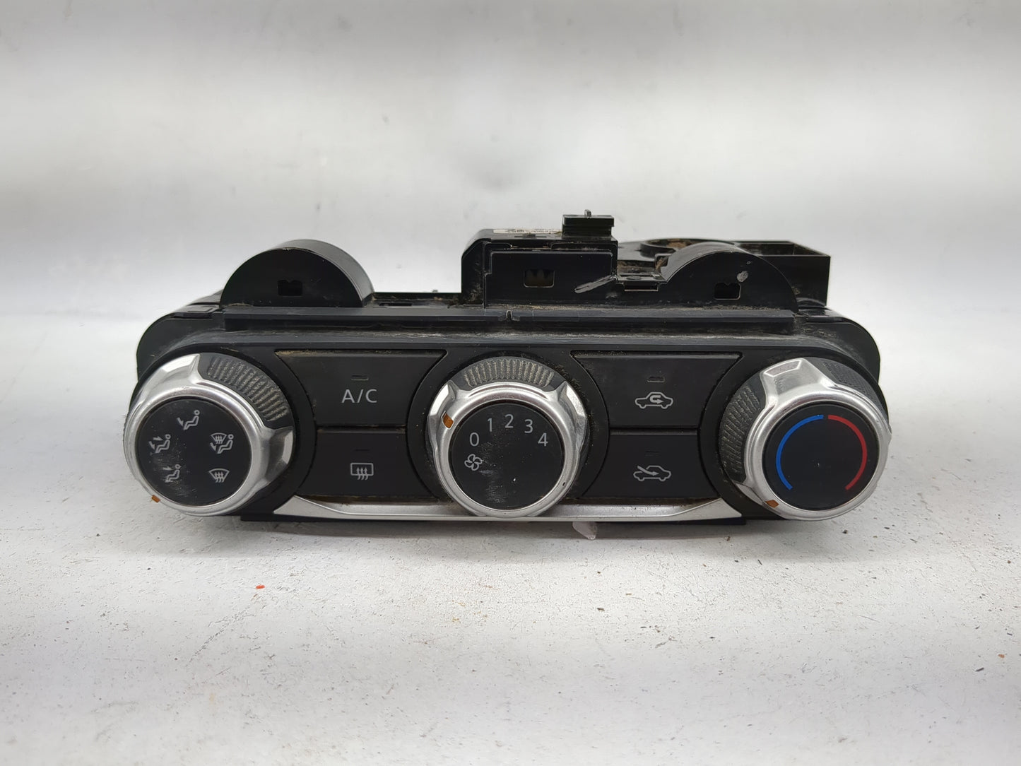 2023 Nissan Versa Climate Control Module Temperature AC/Heater Replacement P/N:T651215 Fits OEM Used Auto Parts - Oemusedaut
