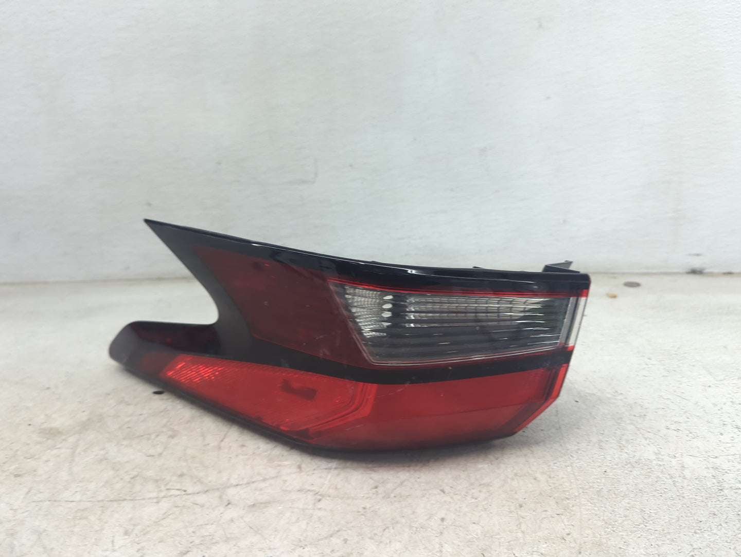 2020-2022 Nissan Versa Tail Light Assembly Passenger Right OEM Fits Fits 2020 2021 2022 OEM Used Auto Parts - Oemusedautopar