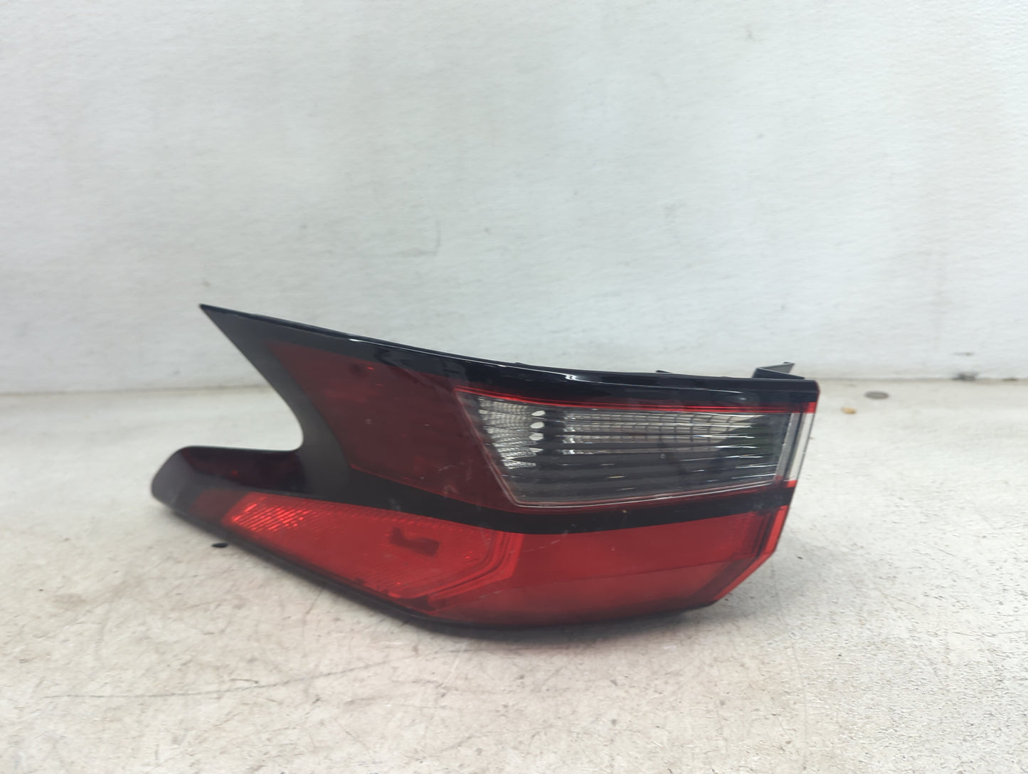 2020-2022 Nissan Versa Tail Light Assembly Passenger Right OEM Fits Fits 2020 2021 2022 OEM Used Auto Parts - Oemusedautopar