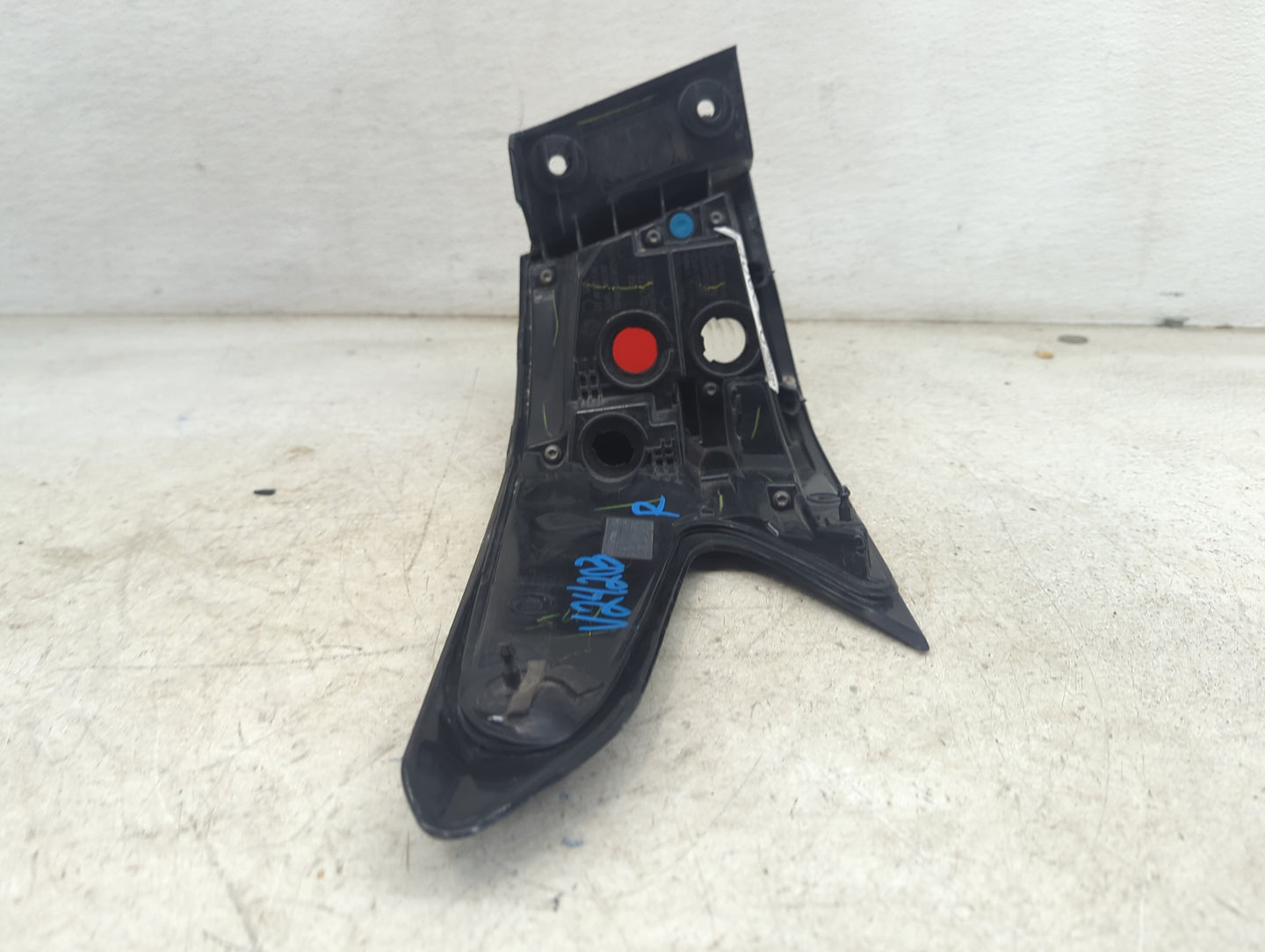 2020-2022 Nissan Versa Tail Light Assembly Passenger Right OEM Fits Fits 2020 2021 2022 OEM Used Auto Parts - Oemusedautopar