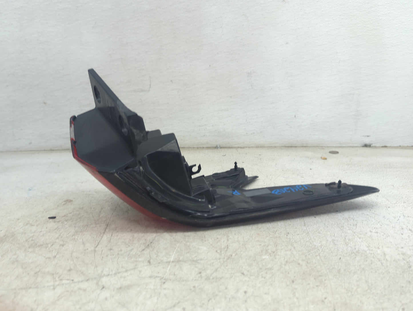 2020-2022 Nissan Versa Tail Light Assembly Passenger Right OEM Fits Fits 2020 2021 2022 OEM Used Auto Parts - Oemusedautopar