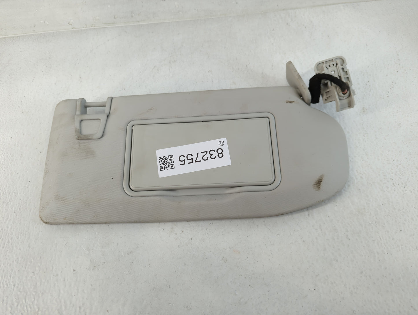 2023 Porsche Macan Sun Visor Shade Replacement Passenger Right Mirror Fits OEM Used Auto Parts - Oemusedautoparts1.com