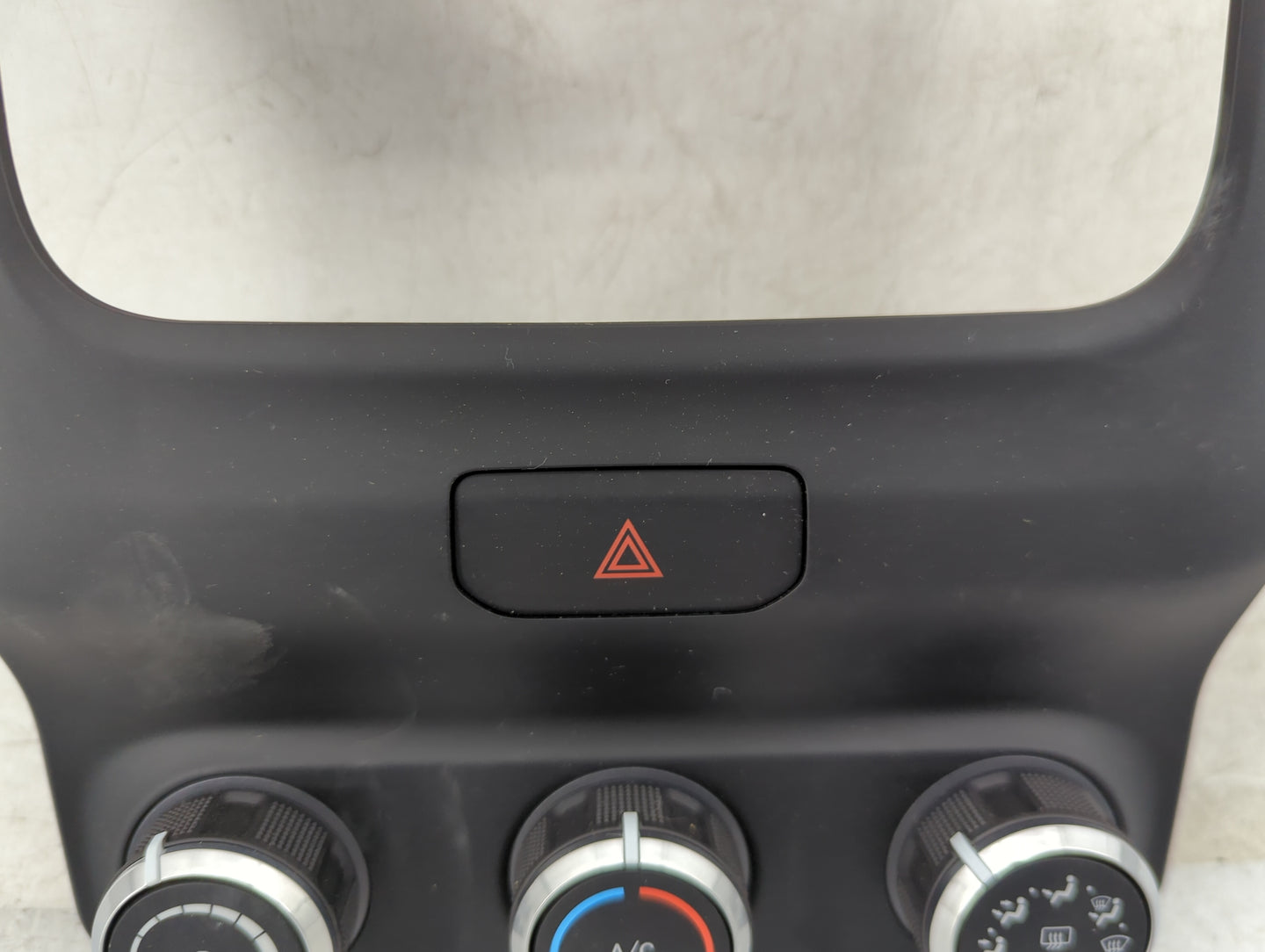 2019-2022 Ram 1500 Climate Control Module Temperature AC/Heater Replacement P/N:P68340281AD 17023199-04 Fits OEM Used Auto P