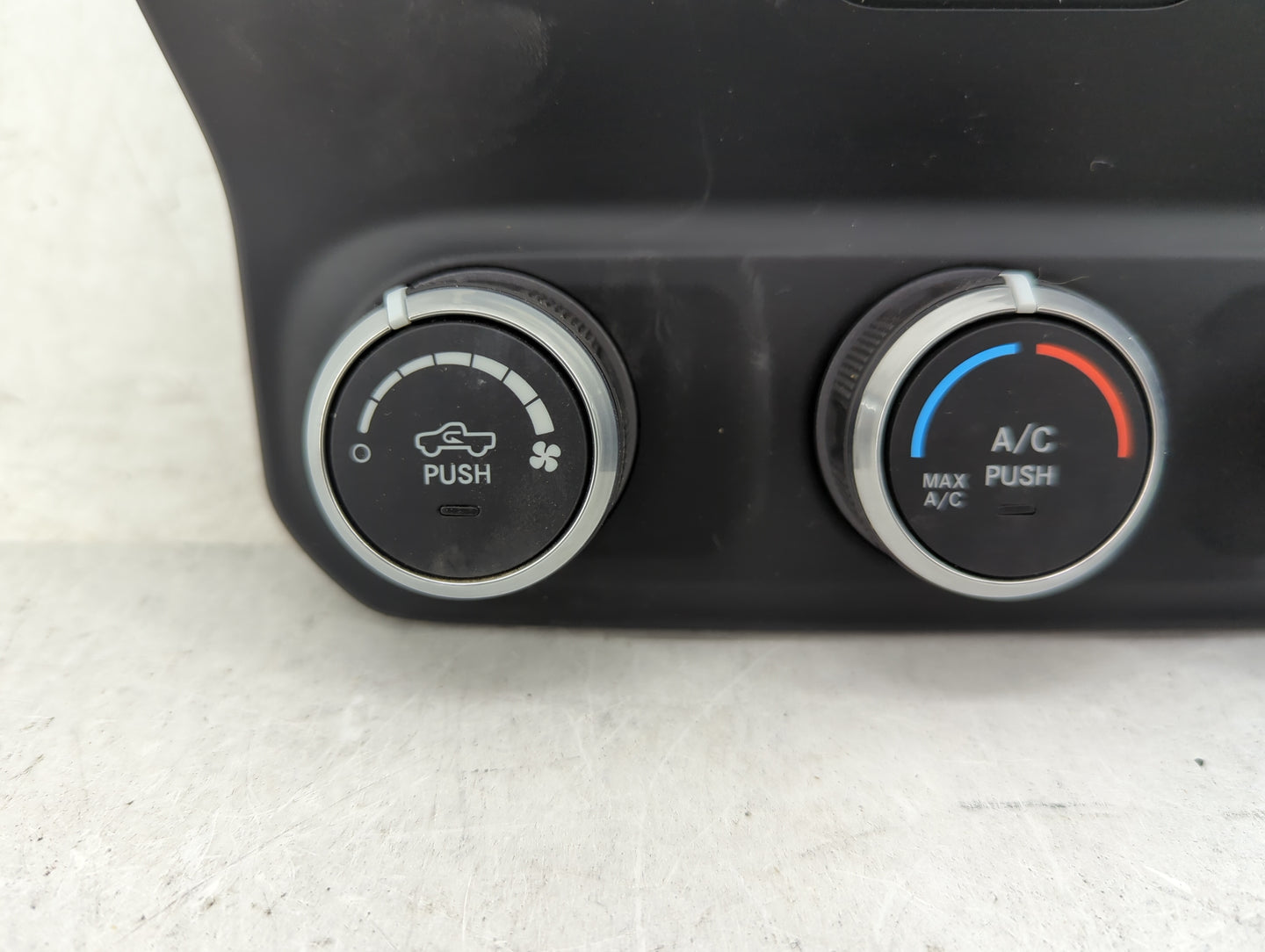 2019-2022 Ram 1500 Climate Control Module Temperature AC/Heater Replacement P/N:P68340281AD 17023199-04 Fits OEM Used Auto P
