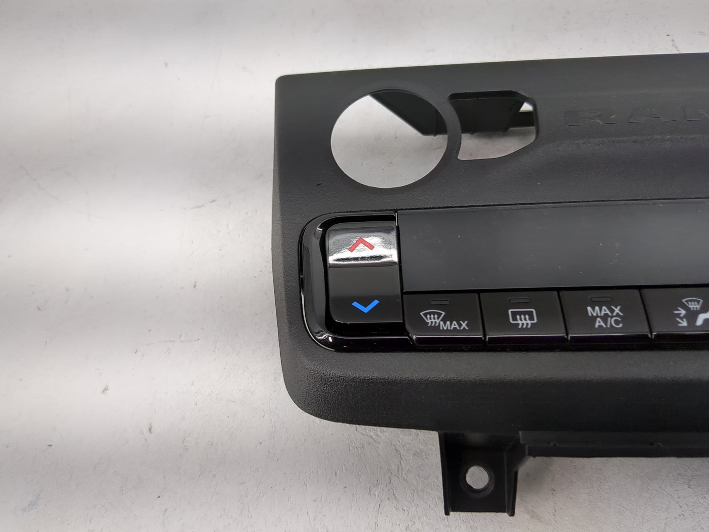 2023 Ram 1500 Climate Control Module Temperature AC/Heater Replacement P/N:P02991039JXR P0299103JXR Fits Fits 2022 OEM Used 