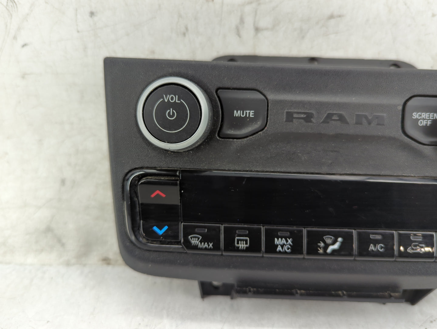 2022 Ram Promaster 3500 Climate Control Module Temperature AC/Heater Replacement P/N:60978116 00609781160 Fits OEM Used Auto