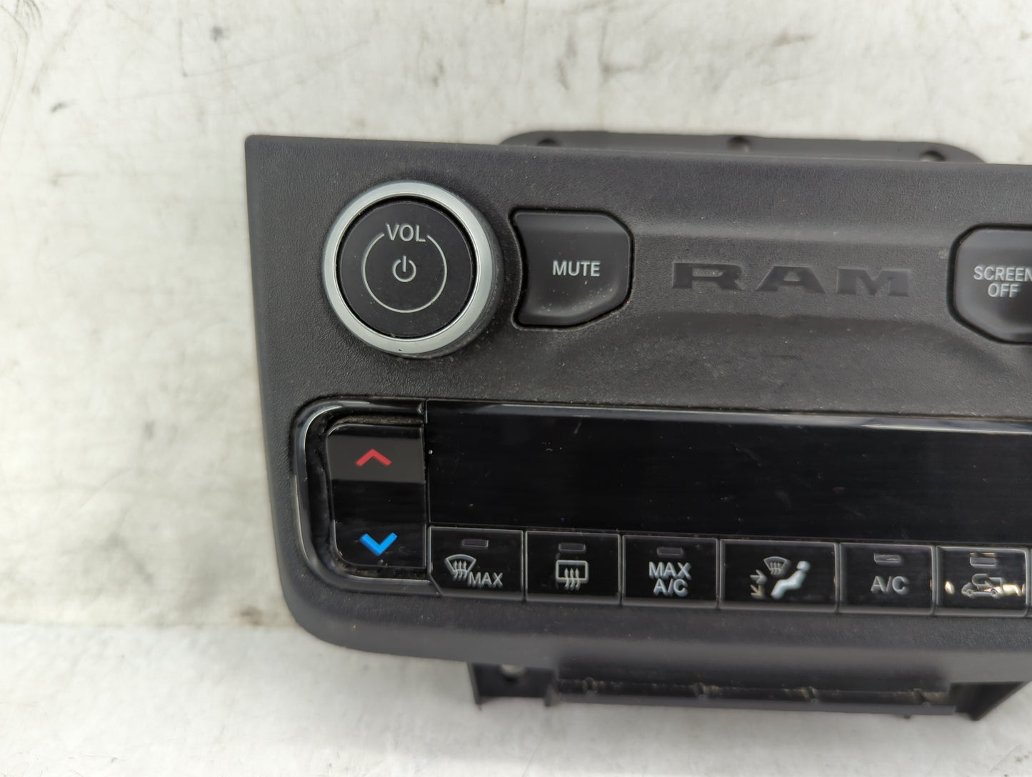 2022 Ram Promaster 3500 Climate Control Module Temperature AC/Heater Replacement P/N:60978116 00609781160 Fits OEM Used Auto