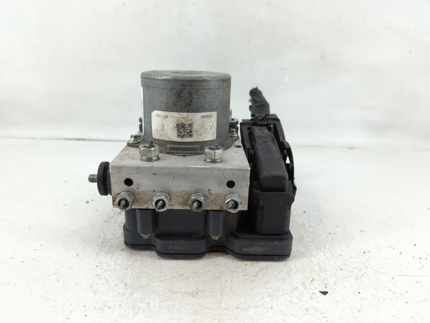 2023 Subaru Ascent ABS Pump Control Module Replacement P/N:970 349 27536XC02A Fits OEM Used Auto Parts - Oemusedautoparts1.c
