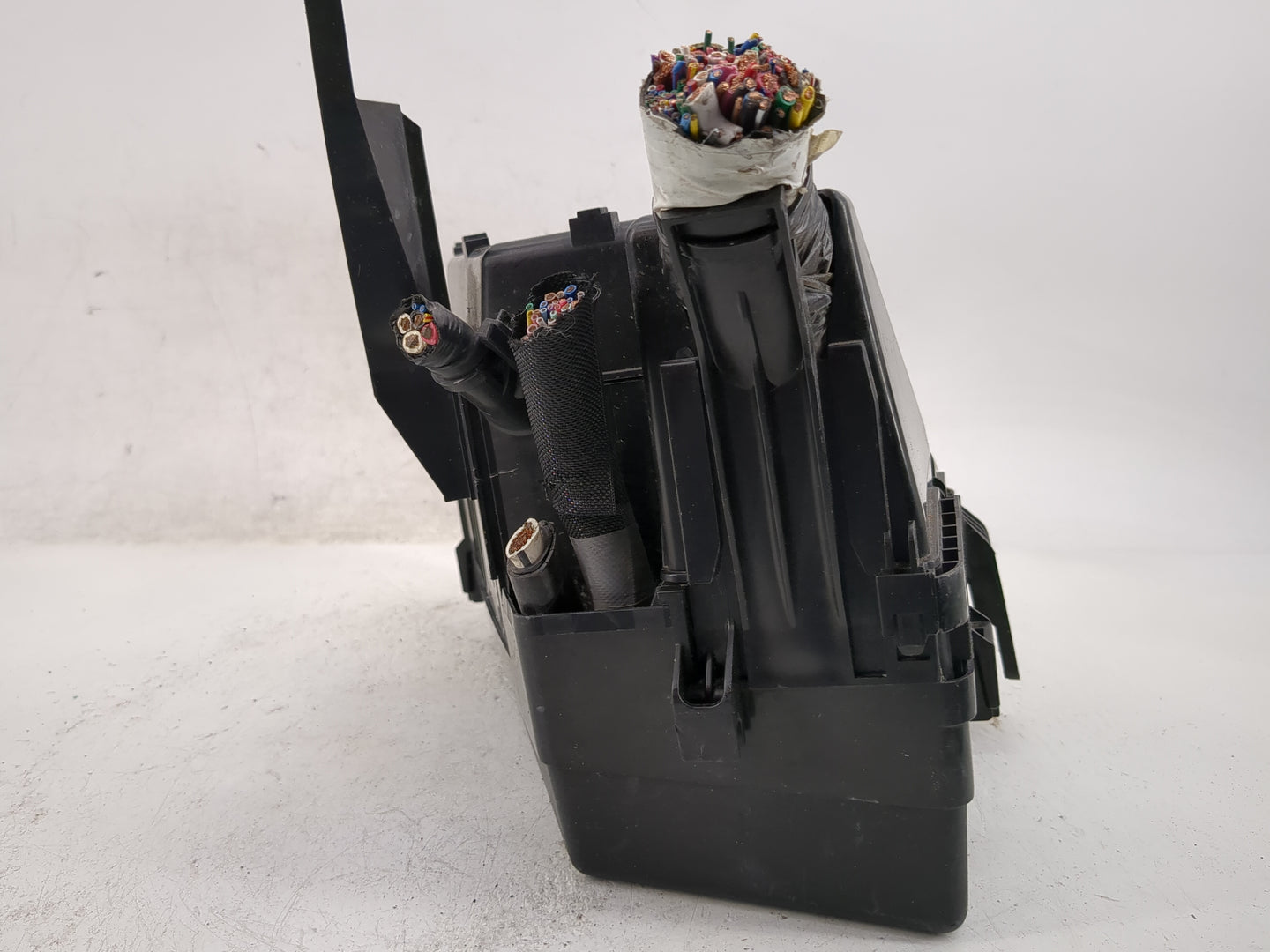 2023 Subaru Ascent Fusebox Fuse Box Panel Relay Module P/N:PP-TD10 5333 YA1 Fits OEM Used Auto Parts - Oemusedautoparts1.com