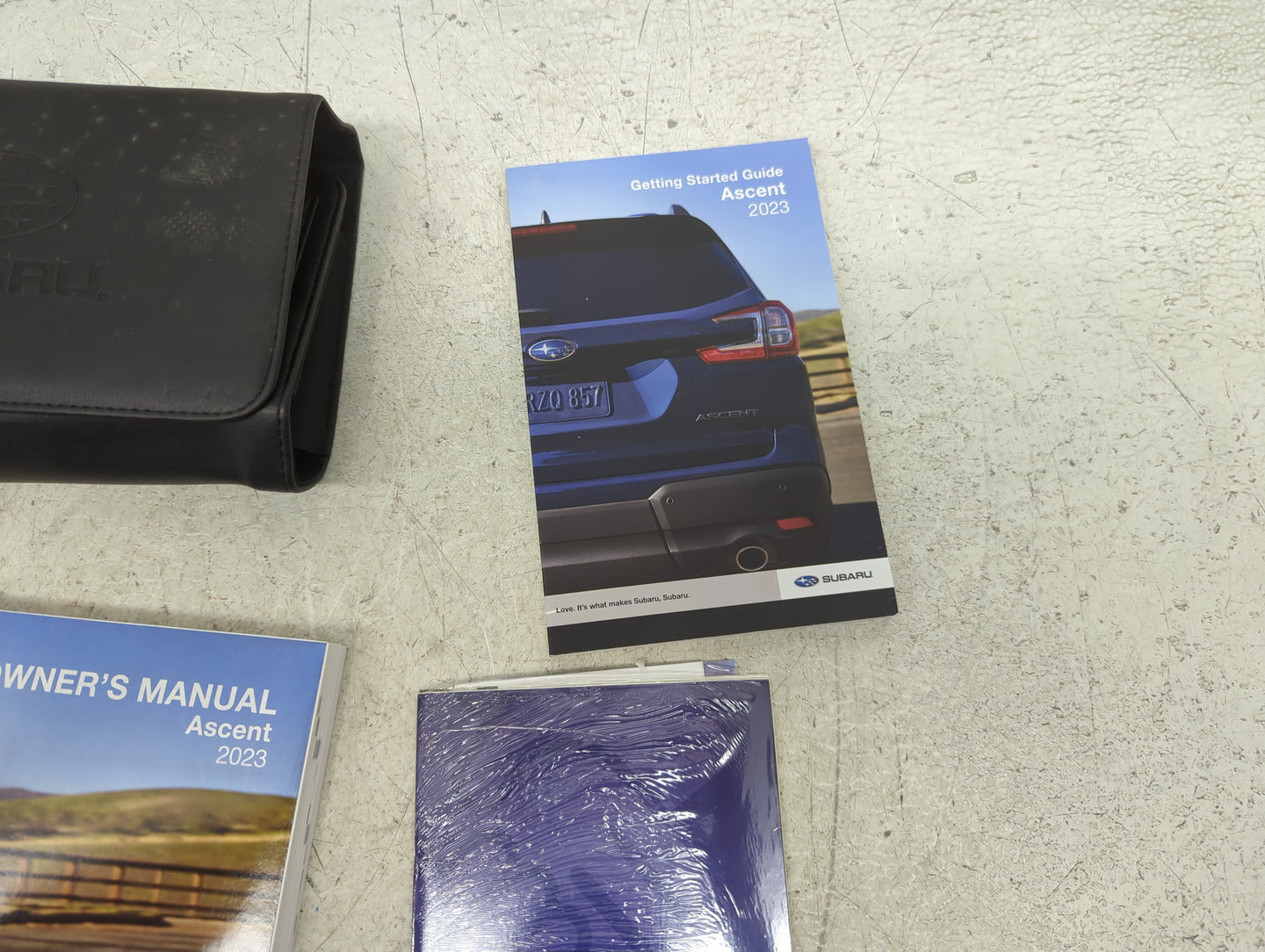 2023 Subaru Ascent Owners Manual Book Guide P/N:A3240BE-B MSA5M2300A OEM Used Auto Parts - Oemusedautoparts1.com