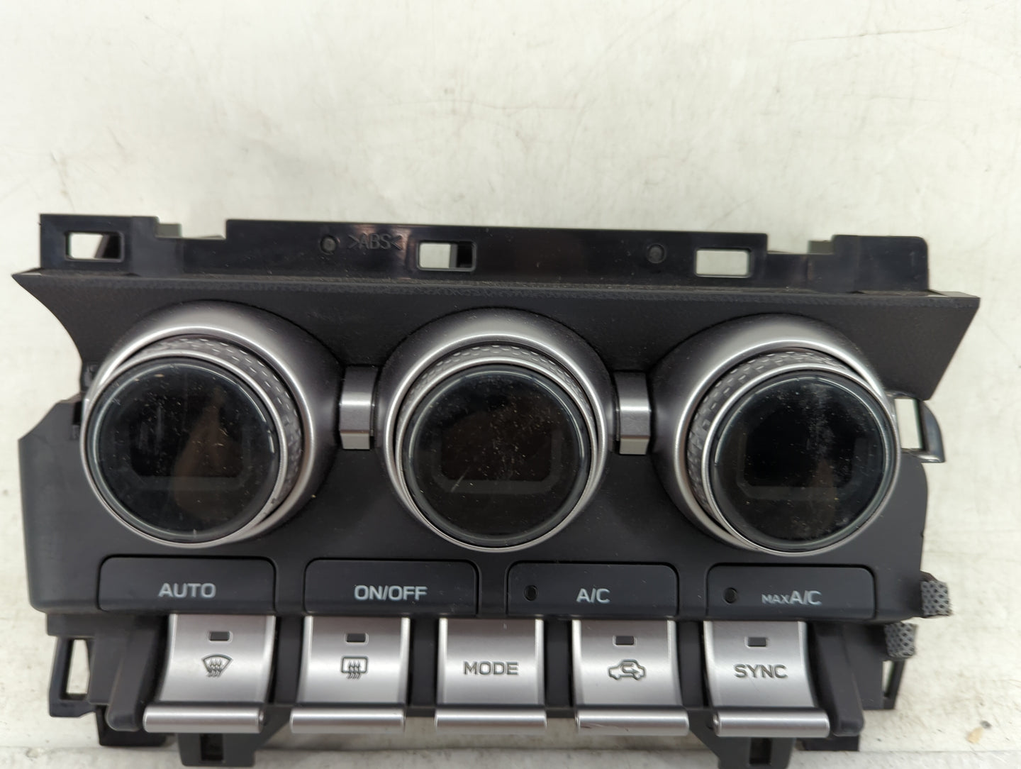 2023 Subaru Brz Climate Control Module Temperature AC/Heater Replacement P/N:72311CC020 Fits OEM Used Auto Parts - Oemusedau