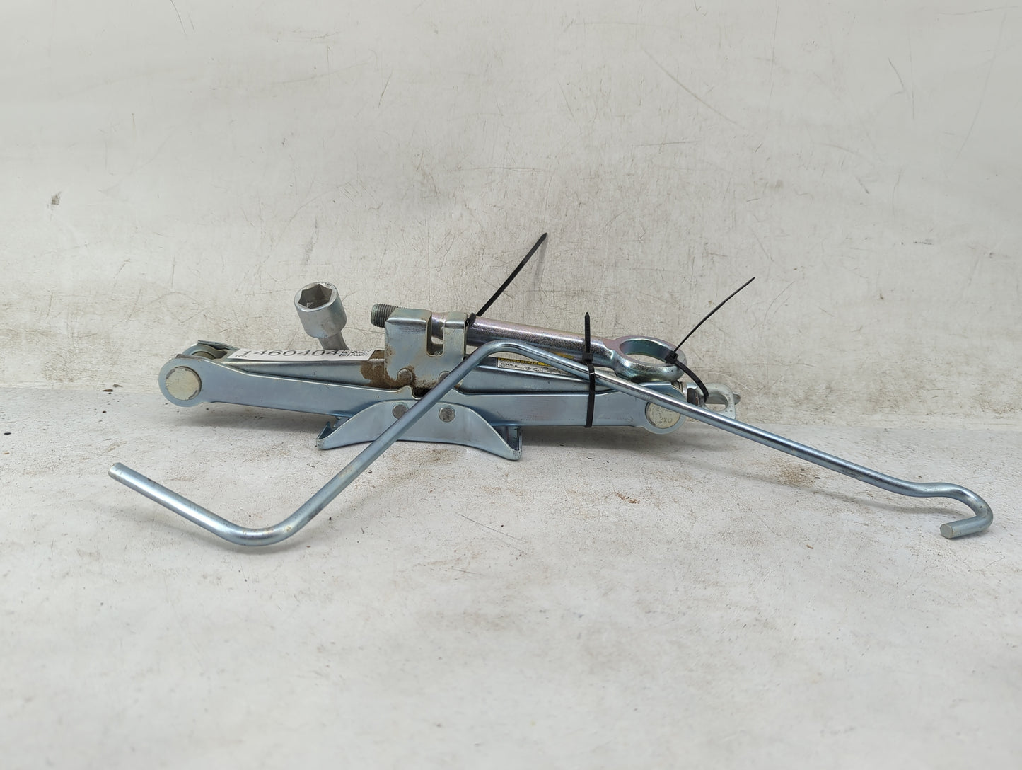 2023 Subaru Brz Spare Scissor Car Jack - Oemusedautoparts1.com