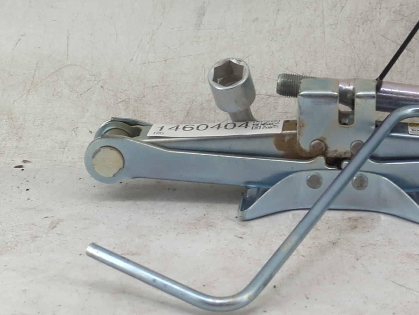 2023 Subaru Brz Spare Scissor Car Jack - Oemusedautoparts1.com