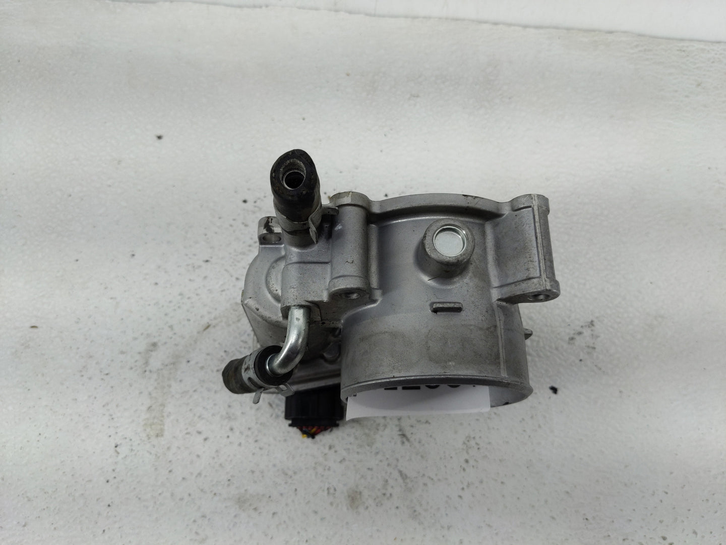 2017-2022 Subaru Impreza Throttle Body P/N:16112AA470 Fits Fits 2017 2018 2019 2020 2021 2022 OEM Used Auto Parts - Oemuseda