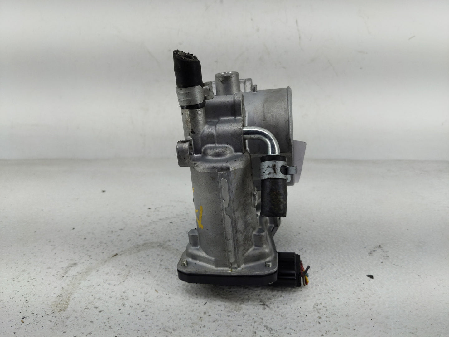 2017-2022 Subaru Impreza Throttle Body P/N:16112AA470 Fits Fits 2017 2018 2019 2020 2021 2022 OEM Used Auto Parts - Oemuseda