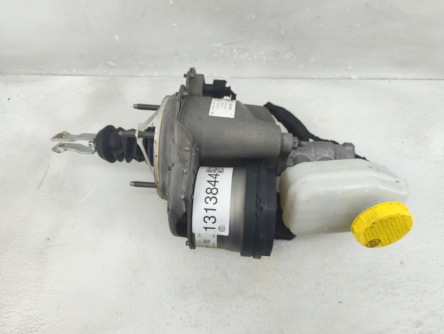 2023 Subaru Legacy Power Brake Booster Oem - Oemusedautoparts1.com