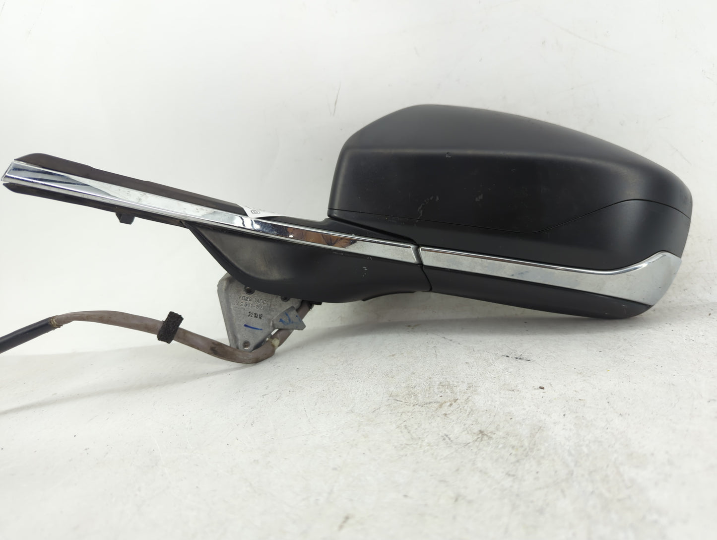 2020-2022 Subaru Legacy Driver Side View Mirror - Left Door Mirror OEM Used - Oemusedautoparts1.com