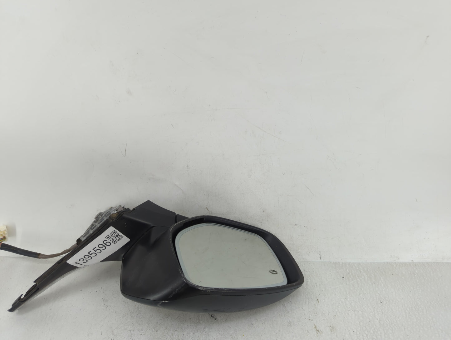 2020-2022 Subaru Legacy Driver Side View Mirror - Left Door Mirror OEM Used - Oemusedautoparts1.com