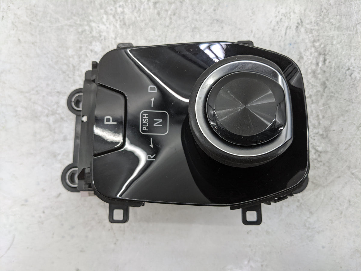 2023 Subaru Solterra Floor Console Assembly Shifter - Oemusedautoparts1.com