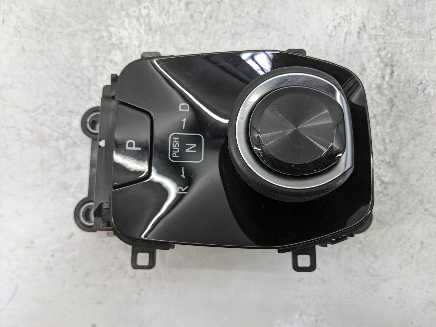 2023 Subaru Solterra Floor Console Assembly Shifter - Oemusedautoparts1.com