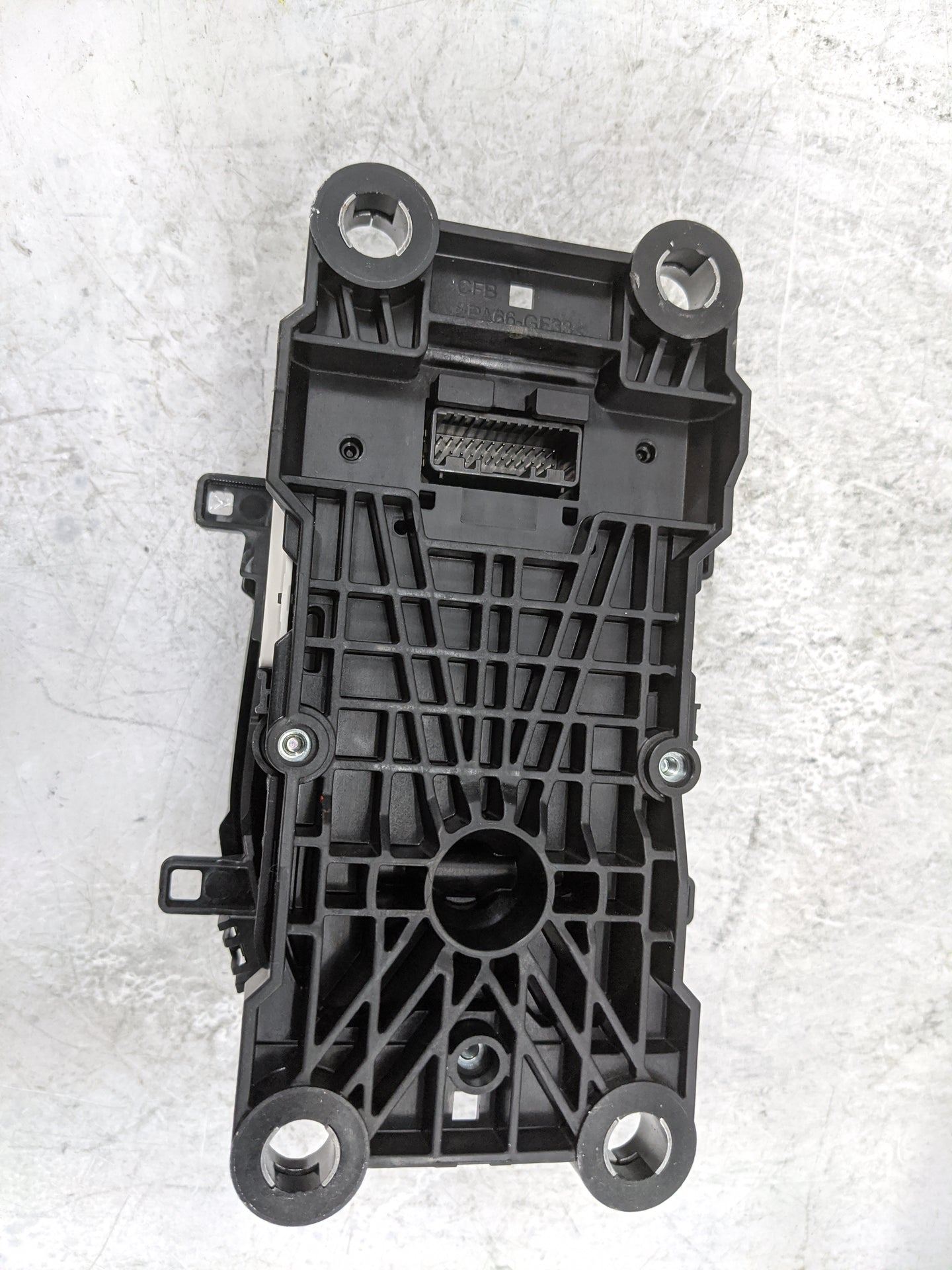 2023 Subaru Solterra Floor Console Assembly Shifter - Oemusedautoparts1.com