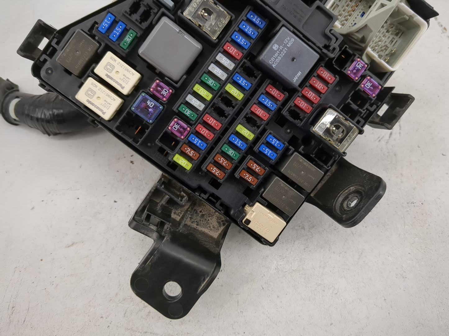 2023 Subaru Xv Fusebox Fuse Box Panel Relay Module P/N:MB504105B Fits OEM Used Auto Parts - Oemusedautoparts1.com
