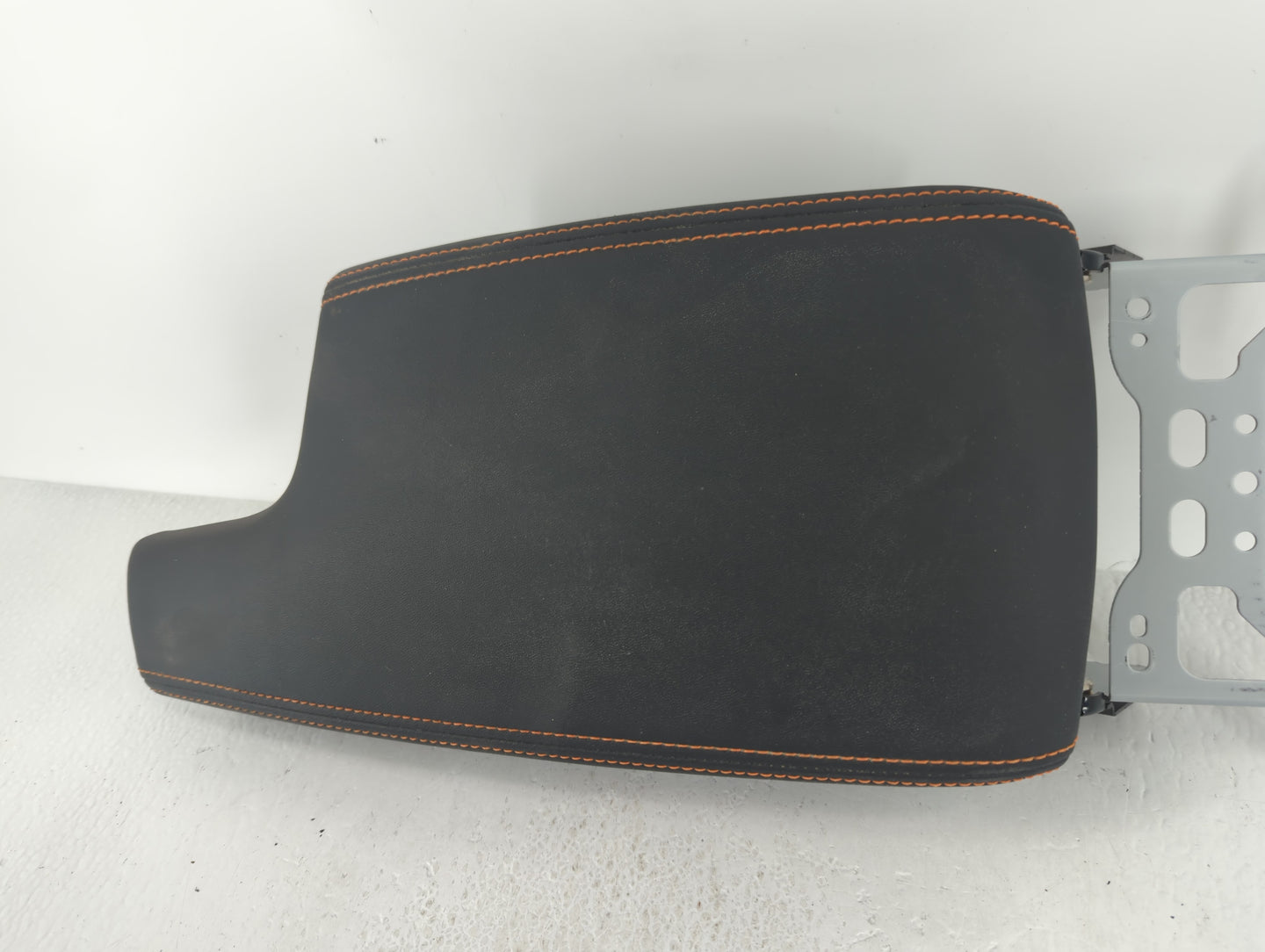 2023 Subaru Xv Center Console Armrest Cover Lid Black - Oemusedautoparts1.com